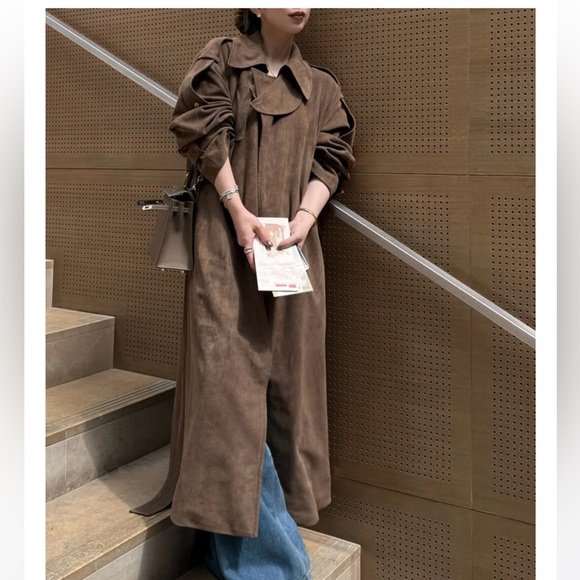 Pixie market faux suede trenchcoat - Picture 5 of 9